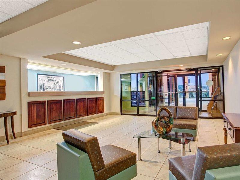 Super 8 By Wyndham Knoxville East Exterior foto