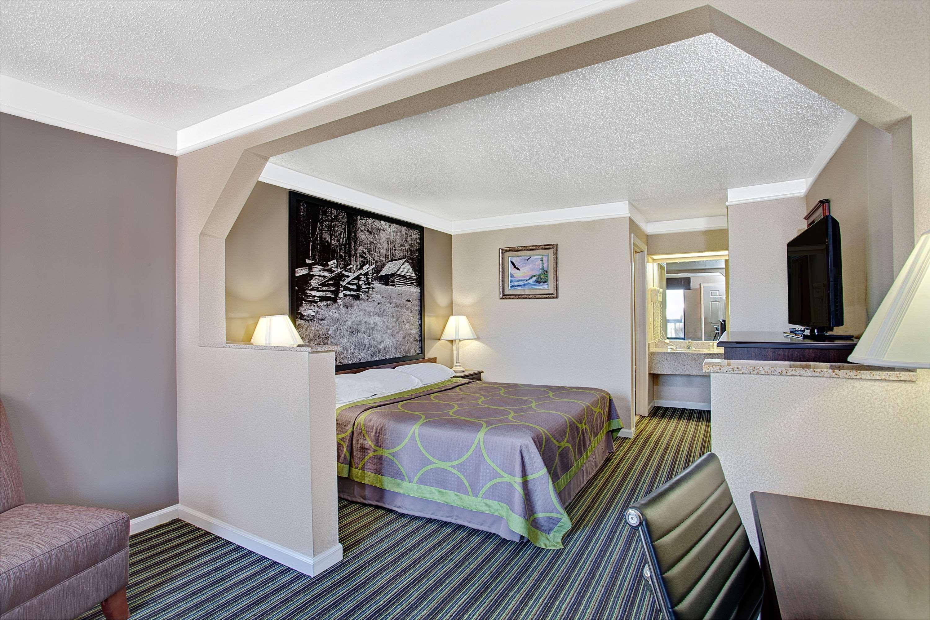 Super 8 By Wyndham Knoxville East Exterior foto